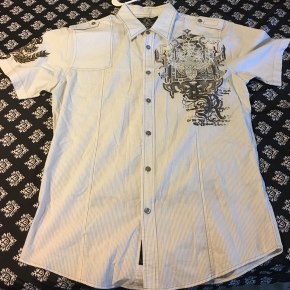 Roar Short Sleeve Button Up