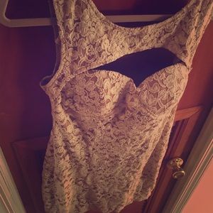 Mini Dress w| Sweetheart Neckline & Lace Detail