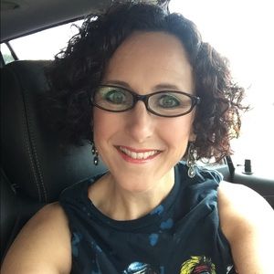 Meet your Posher, Carrie