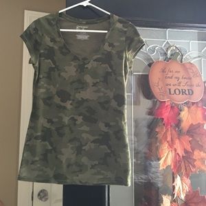 Camo top
