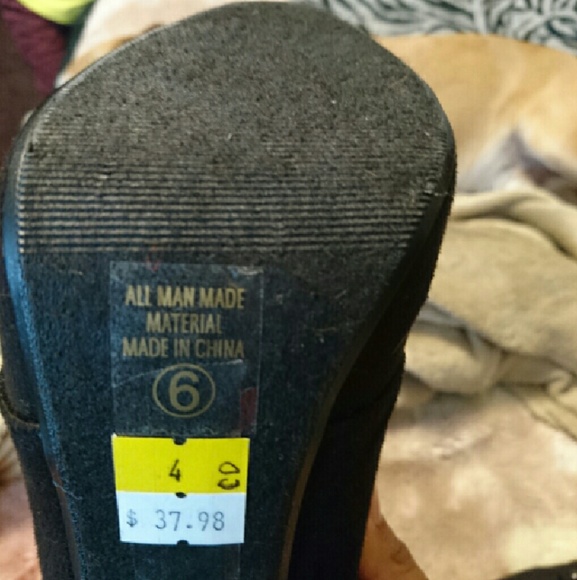 High heel booties - Picture 2 of 2