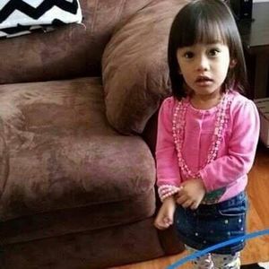 Meet your Posher, Elaina j