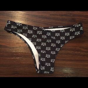 Cheeky bikini bottom