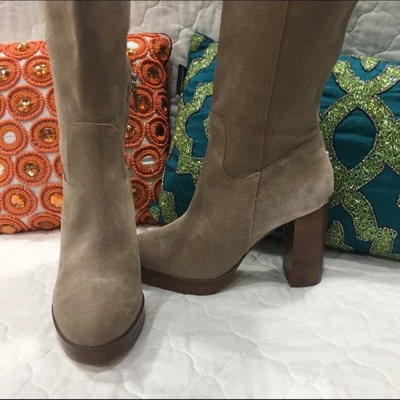NEW✨ Michael Kors MK Natural Heels Suede Boots - Picture 2 of 4