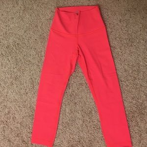 Lululemon wunder under high rise crops