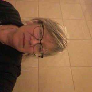 Meet your Posher, Robin