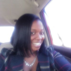 Meet your Posher, Adoma