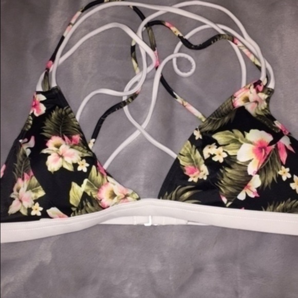 VS Pink Hawaiian floral Bikini top