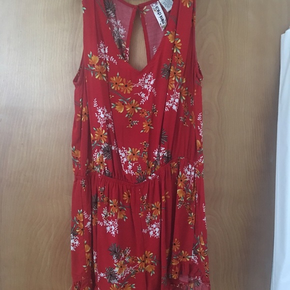 Floral romper - Picture 1 of 3