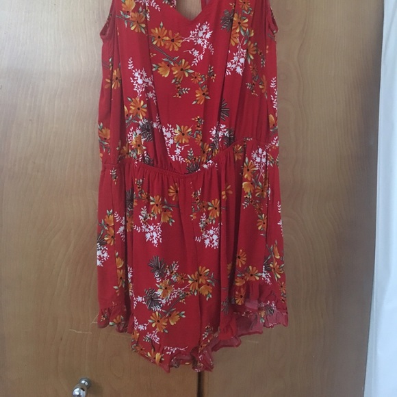 Floral romper - Picture 3 of 3