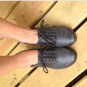 Leather heeled oxfords