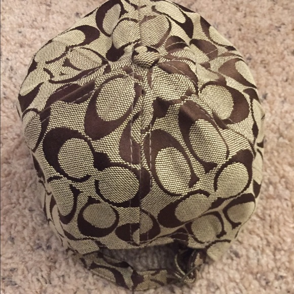 Coach hat - Picture 3 of 3