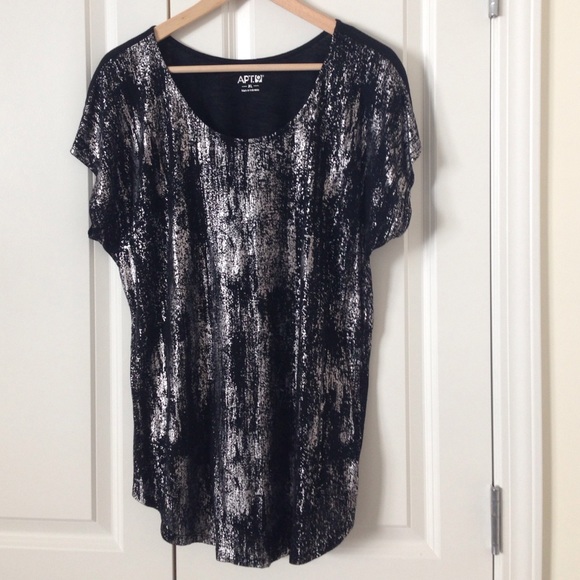 Apt 9 black and grey blouse
