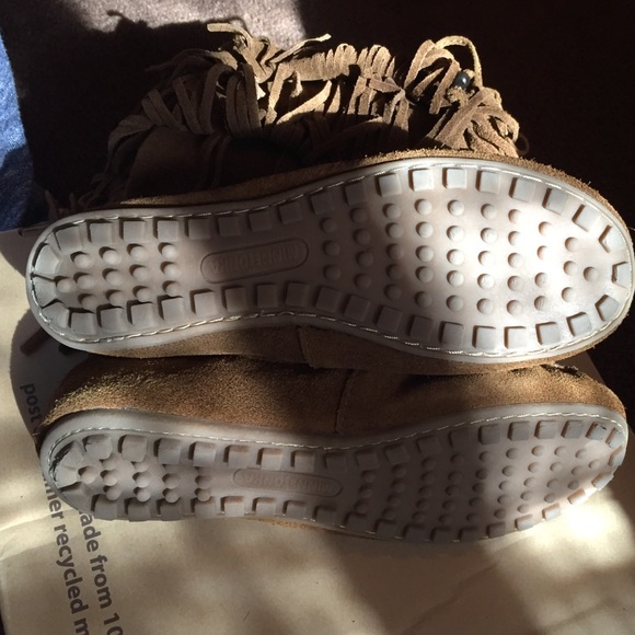 MINNETONKA BOOTS - Picture 2 of 3
