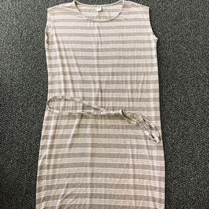 Old navy maxi dress size small