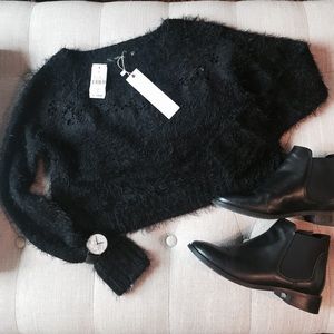 🔴FINAL SALE🔴Millau black cropped fuzzy sweater