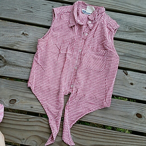 Red and white checker top