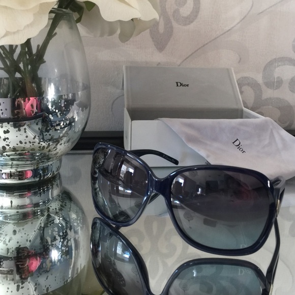 SOLD Christian Dior
