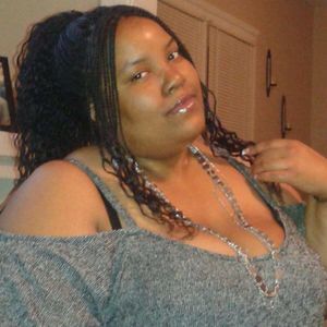 Meet your Posher, Alicia