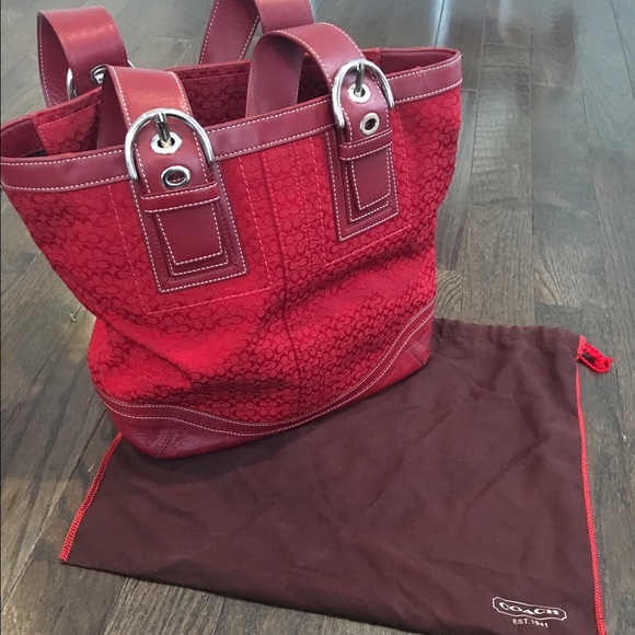 Large Red signature coach bag
