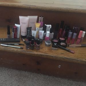 Makeup bundle