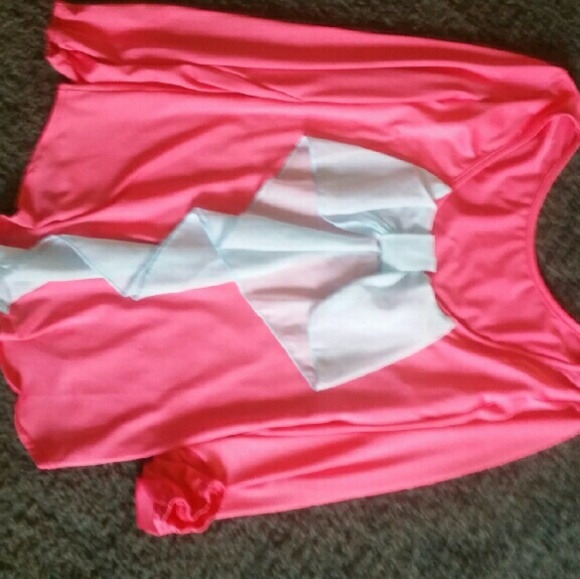 Shirts - Picture 3 of 4