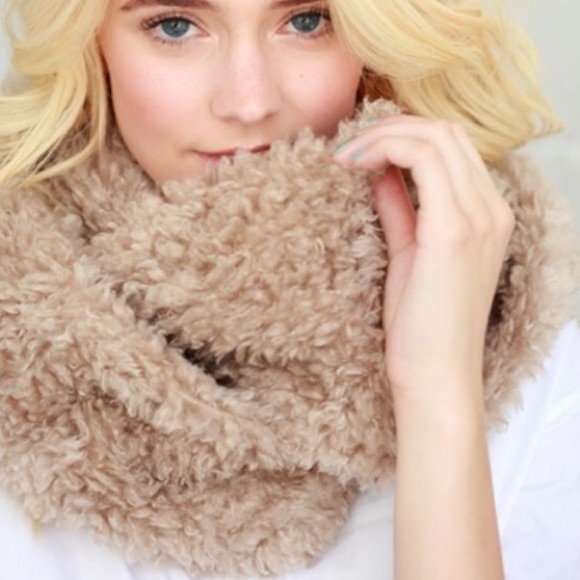 Fuzzy infinity cowl