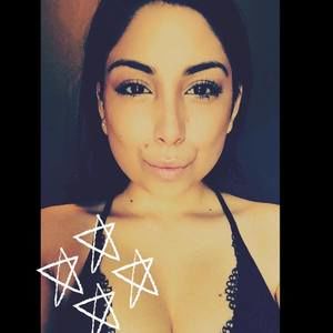 Meet your Posher, Dee