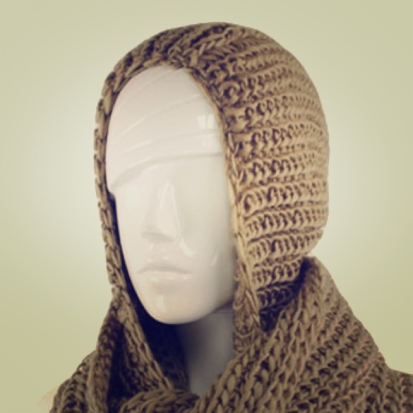 Crotchet Hooded Scarf