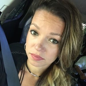 Meet your Posher, Sandy