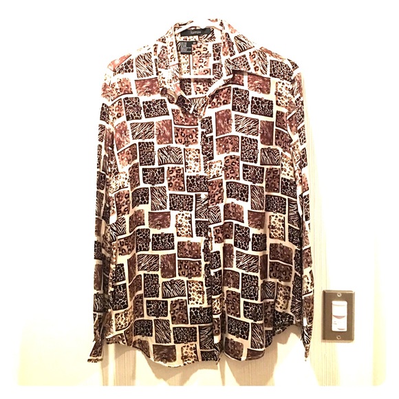 ÍSHYU 100% silk blouse size 12