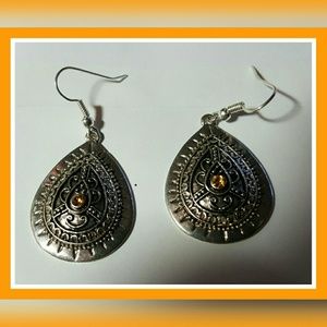 SILVERTONE EARRINGS WITH GOLD CENTER STONE