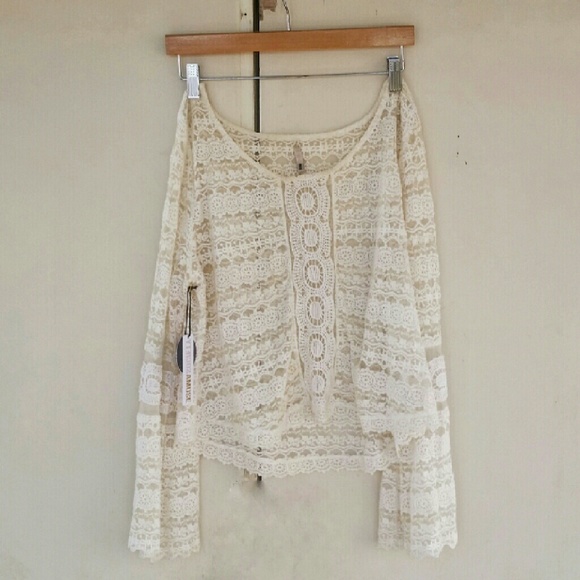 Amuse Society Hideaway Crop Top