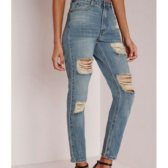 Missguided Riot Retro High Rise Ripped Mom Jeans - Picture 1 of 4