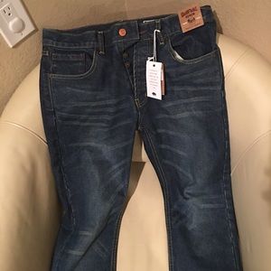 32x32 Bellfield taper jeans