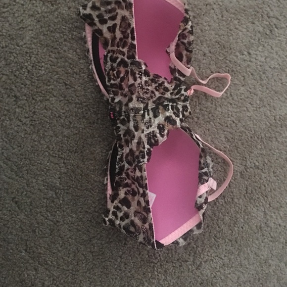 Front close push up bra - Picture 2 of 3