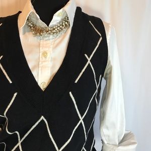 Express Sweaters - Express black and white argyle v neck sweater M Express Sweaters - Express black and white argyle v neck sweater M