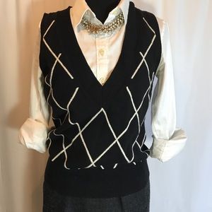 Express Sweaters - Express black and white argyle v neck sweater M Express Sweaters - Express black and white argyle v neck sweater M