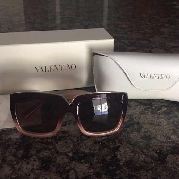 Valentino Sunglasses Ombré Brown EUC