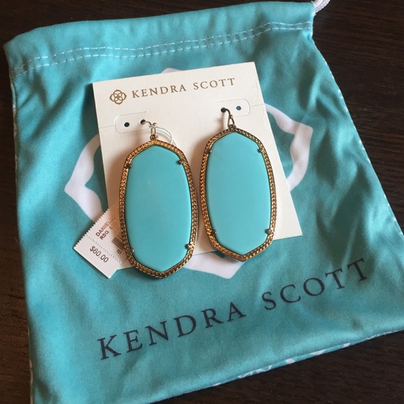 Kendra Scott Danielle Earrings - Picture 3 of 3
