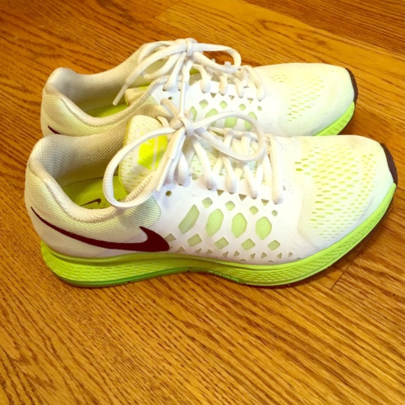 NIKE PEGASUS