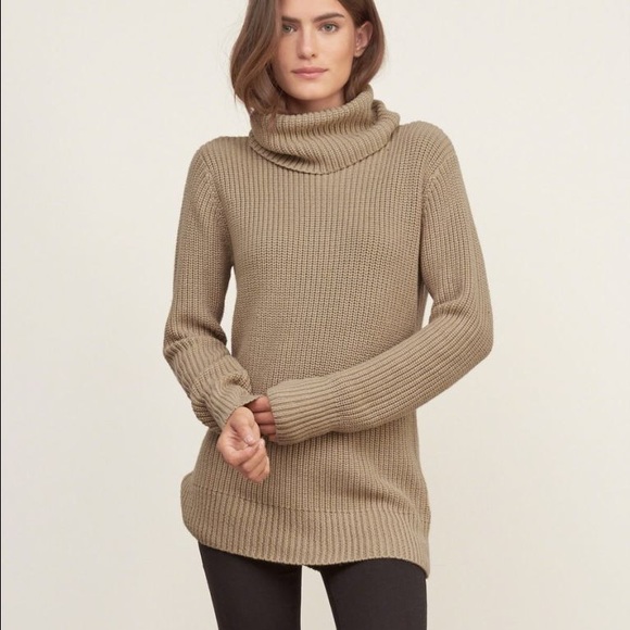 Cozy sweater perfect for fall!!