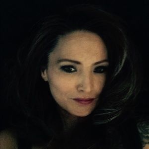 Meet your Posher, Myra