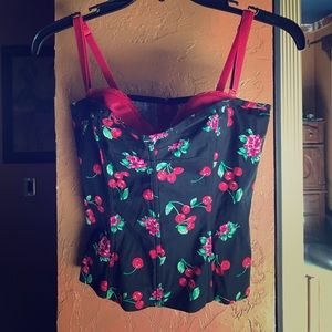Victoria's Secret bustier brand new!! 🍒
