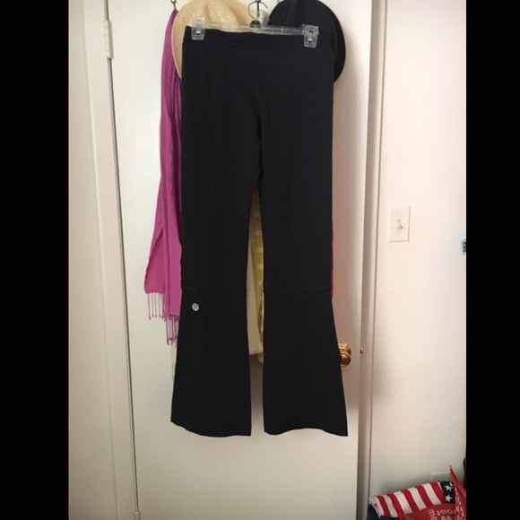 Lululemon yoga pants