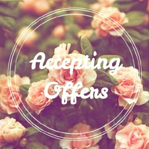 💥Accepting Offers on BUNDLES!💥