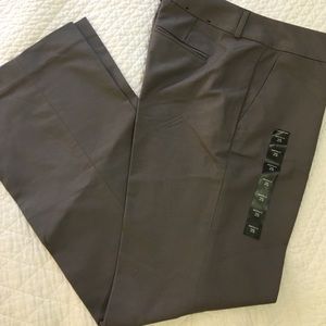 BANANA REPUBLIC MARTIN FIT GRAY PANT -NEW! 2 Short