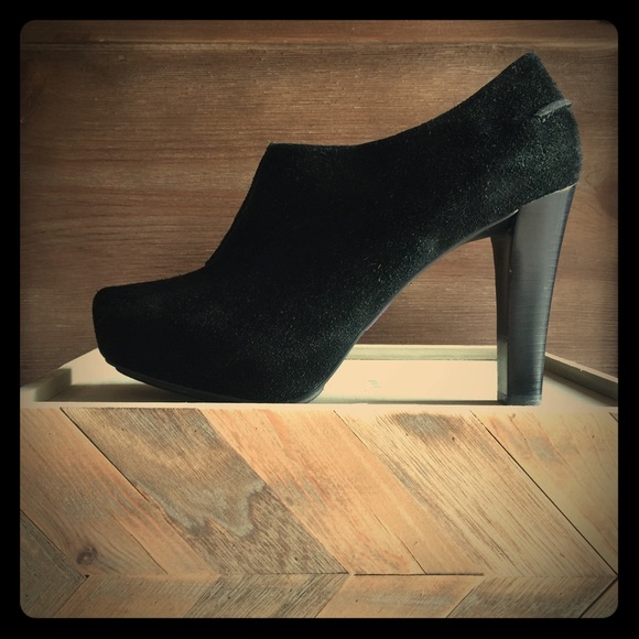 Me Too Black Suede Shoes