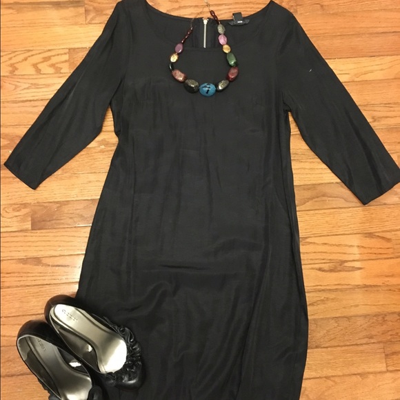H&M black mid-sleeve dress