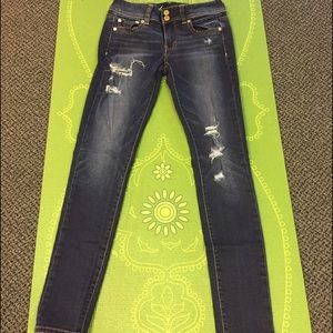 American Eagle distressed jeans